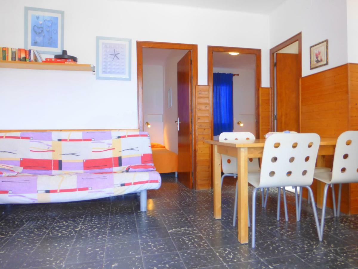 Rentalmar El Capitan Hospitalet De L'Infant Exterior foto